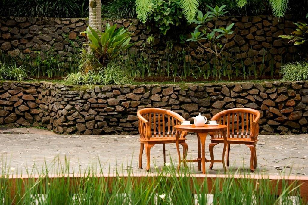 Sangria Resort And Spa Lembang Luaran gambar